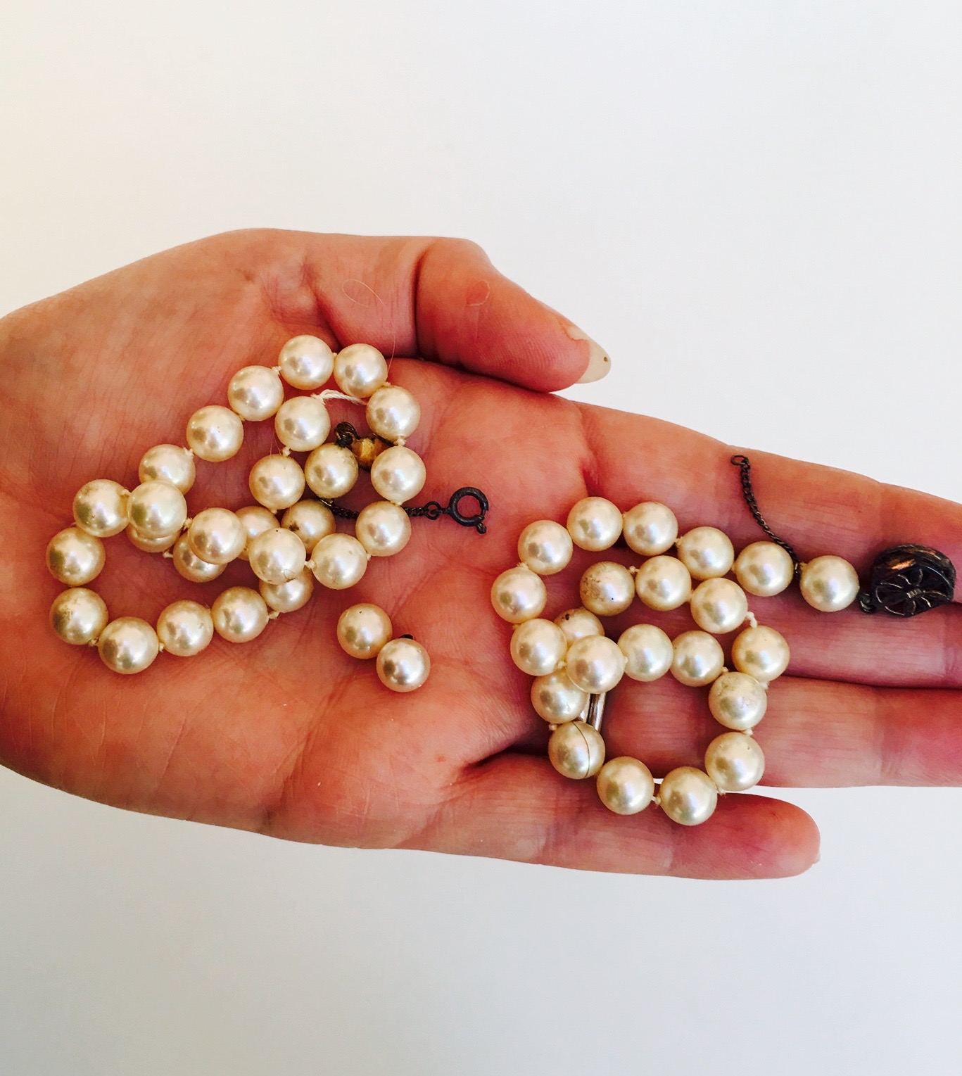 How to wear pearls after 40