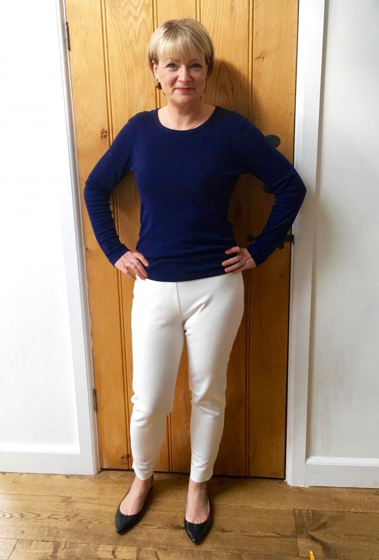 Best tailored cropped trousers for women over 40 - Midlifechic