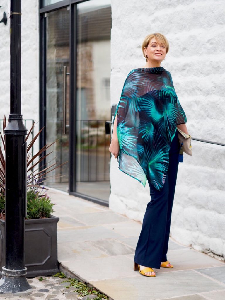 Holiday packing for warm climes - women over 40 - Midlifechic