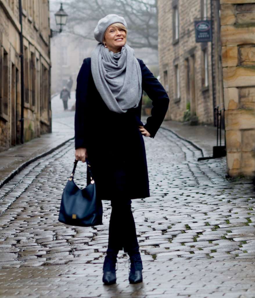 How to wear a beret over 40