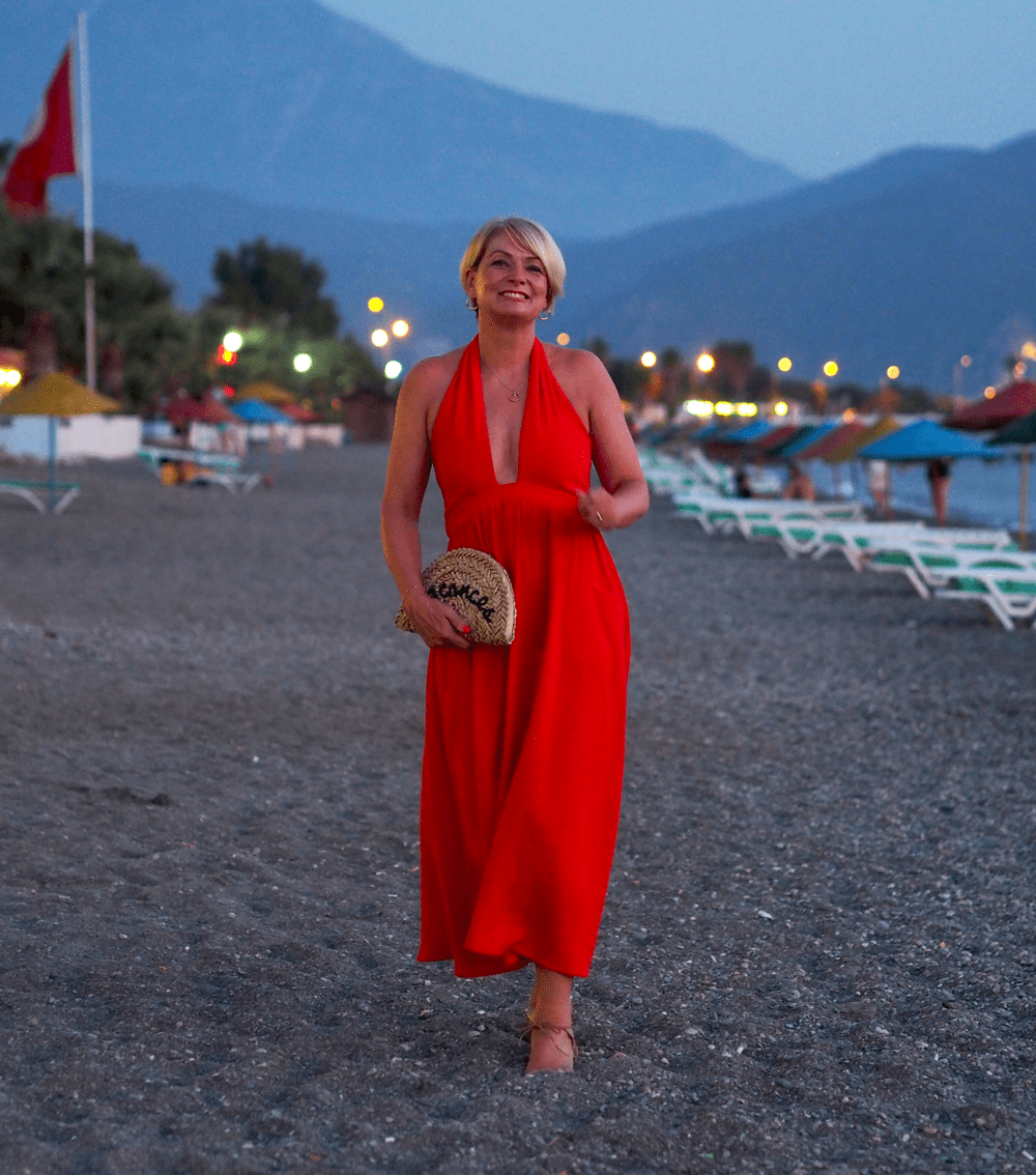 women over 40 what to wear on holiday