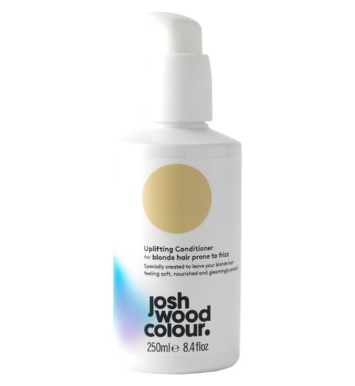 My absolute beauty essentials I don't travel without these