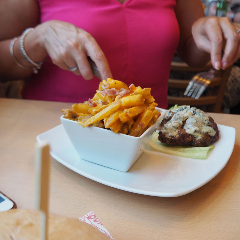 Burger-Atomic-2
