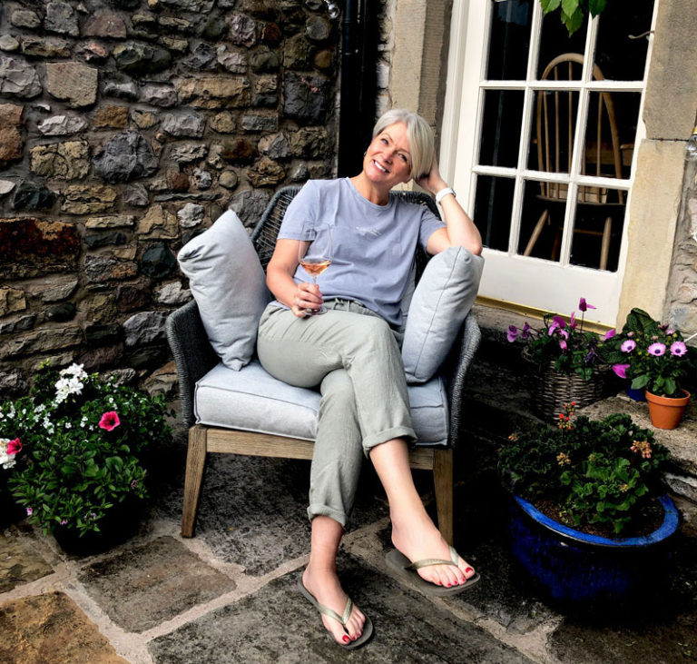 Midlife lately and SS20 at home outfit ideas - Midlifechic