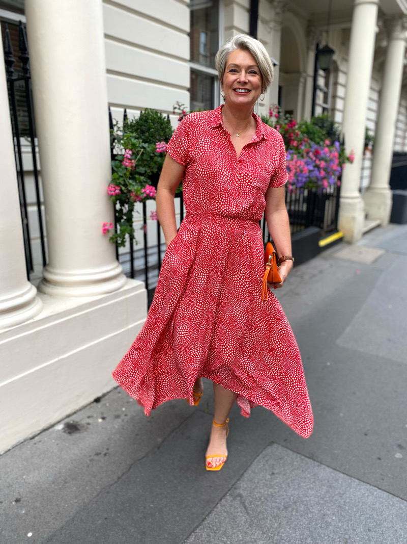 What to wear for a wedding over 50