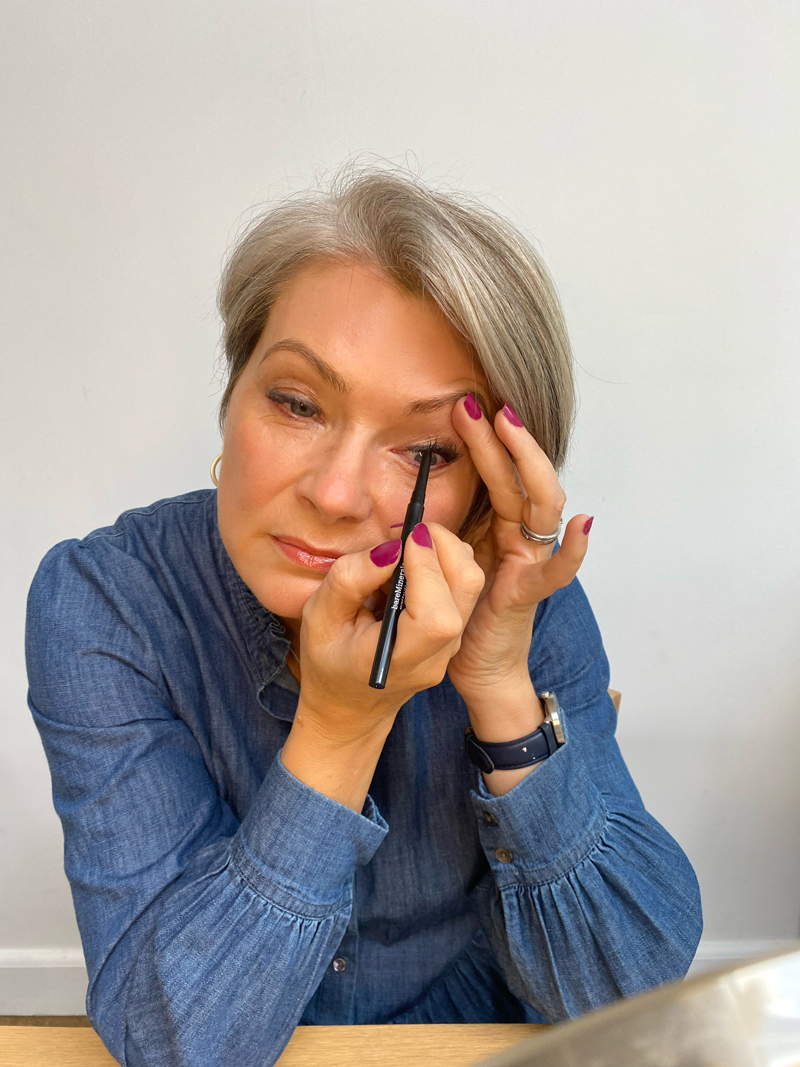 tightlining your eyes for women over 50