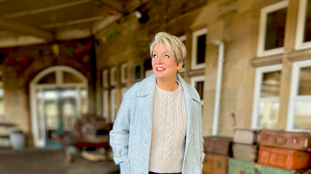 Spring Workwear Look - Her Heartland Soul