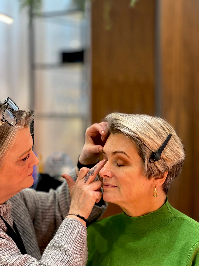Midlife make-up techniques