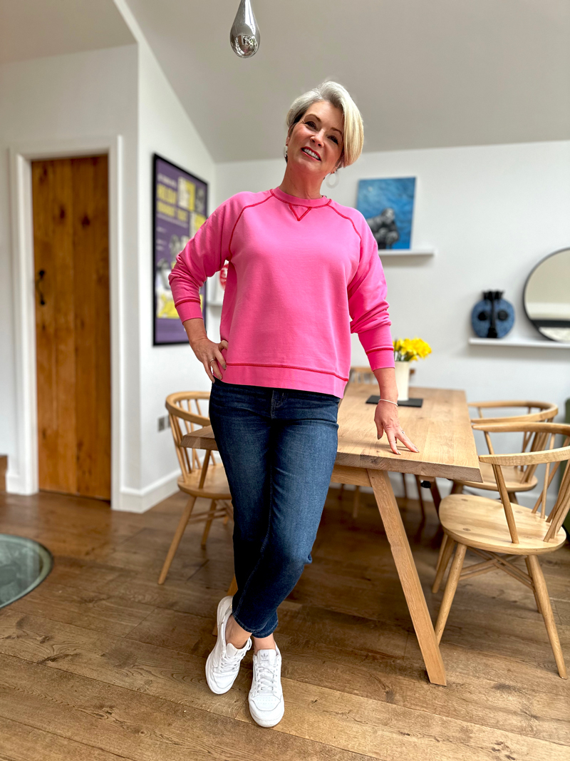 Spring wardrobe lifts