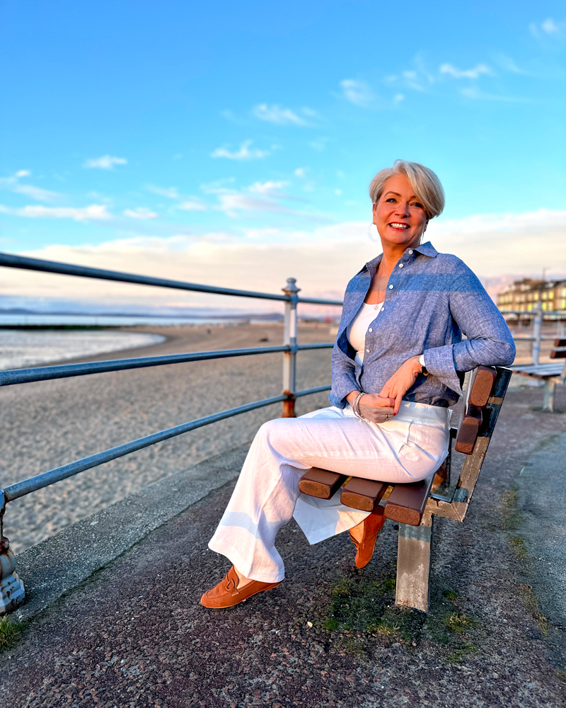 Midlifechic linen trousers for women over 50