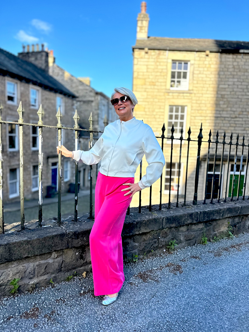 Nikki Garnett, Midlifechic