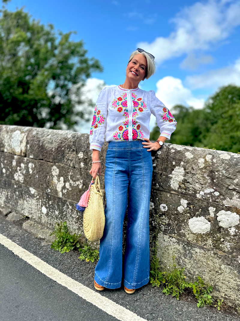 Boden-pink-flower-applique-linen-blouse Nikki Garnett, Midlifechic, Boden 70s blouse