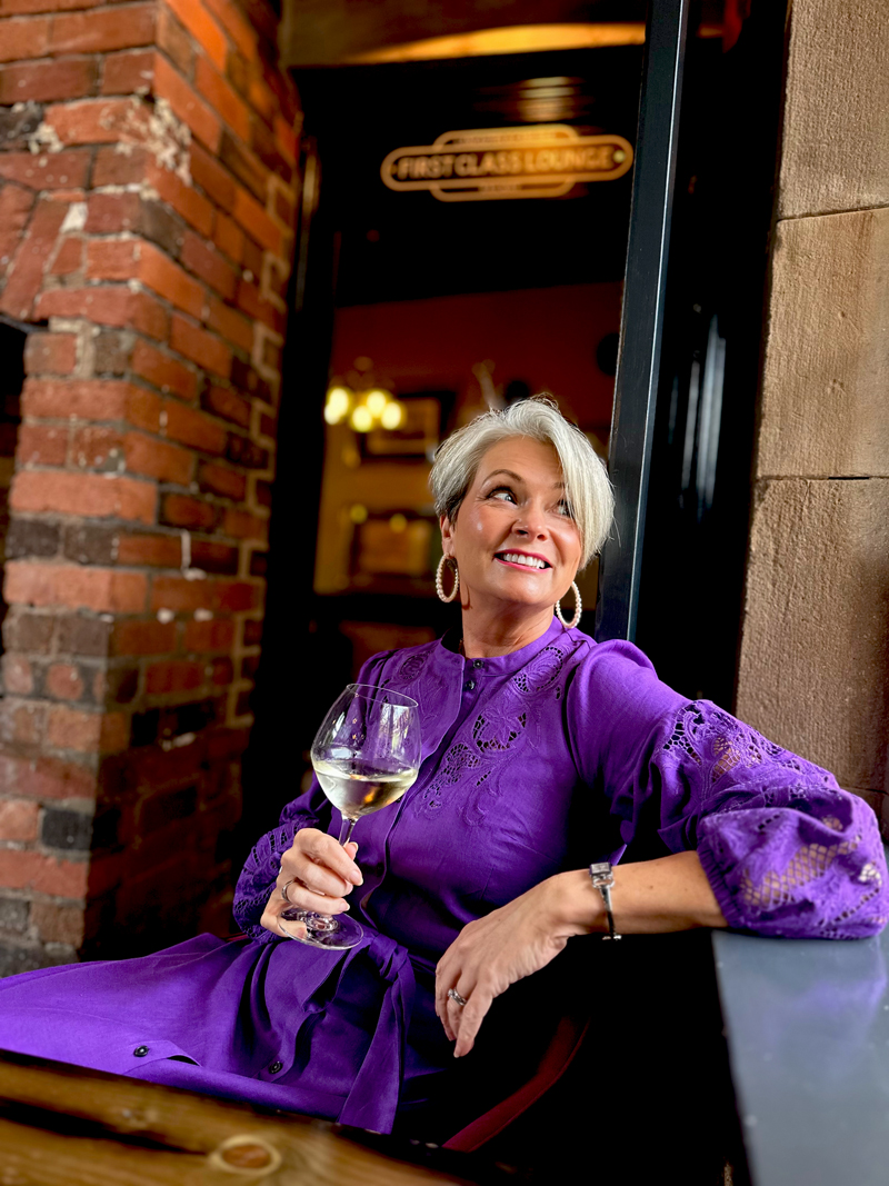 Boden-purple-linen-dress-sitting Nikki Garnett, Midlifechic