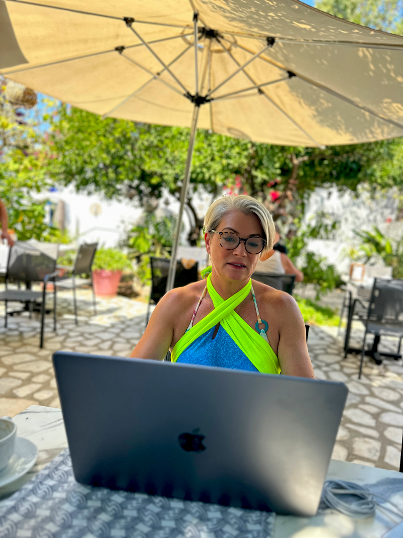Nikki Garnett, over 50 digital nomads