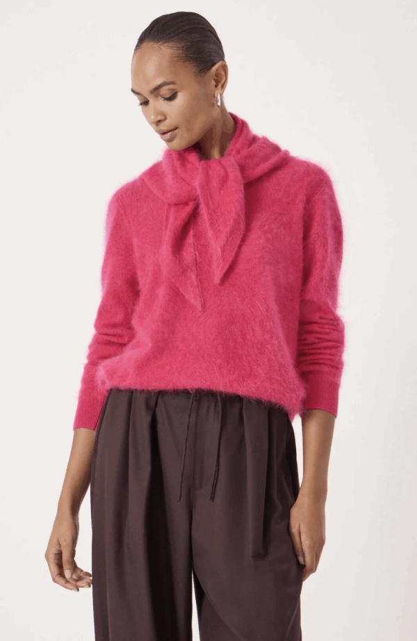 The everywoman gift - 2025's triangle scarf