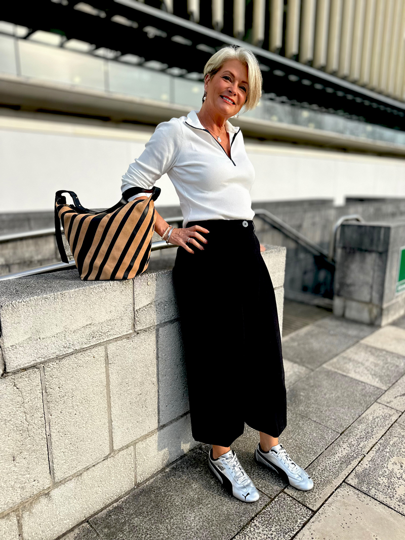 Nikki Garnett, Midlifechic, midlife style blogger