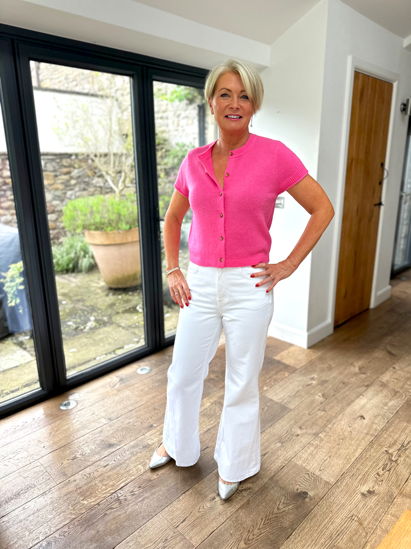 Me+Em-pink-and-white Nikki Garnett styling tips
